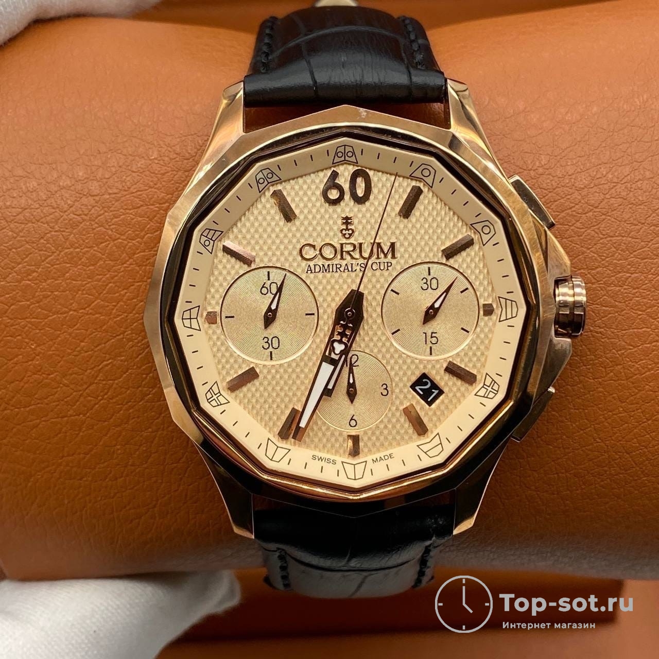 CORUM Часы CORUM